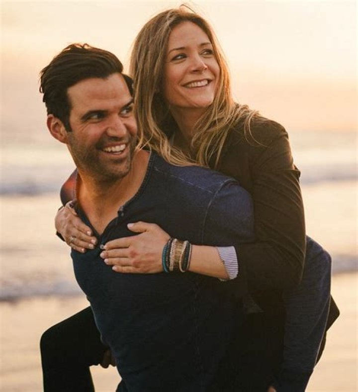 Aaron Douglas (Canadian Actor) – Who was the wife of Actor Aaron Douglas? Age, Bio, Wiki, Career, Net Worth &amp; Facts