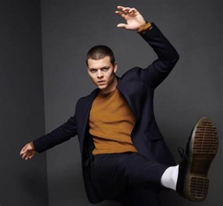 Alex Hogh Andersen Height, Weight, Net Worth, Age, Birthday, Wikipedia, Who, Nationality, Biography