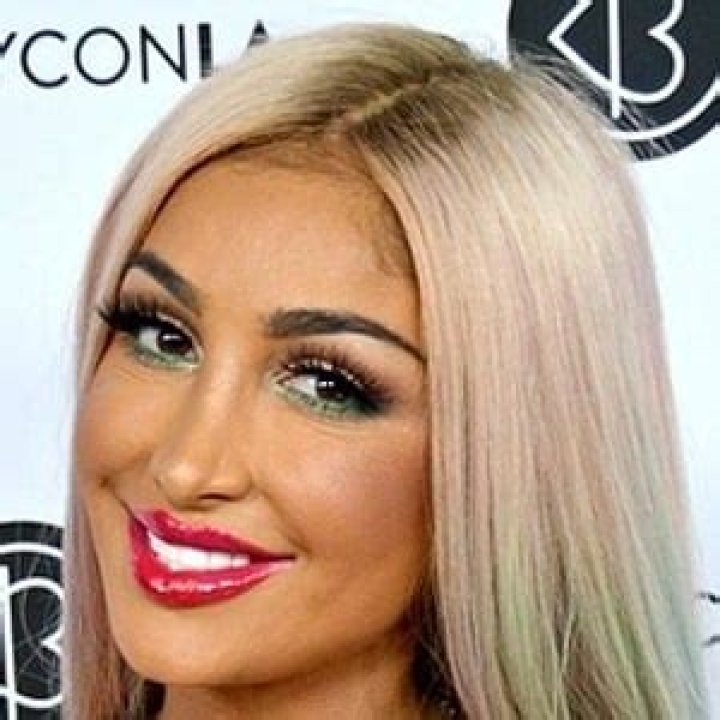 Angel Brinks Before And After Plastic Surgery Photos, How Rich Is Her Baby Daddy?