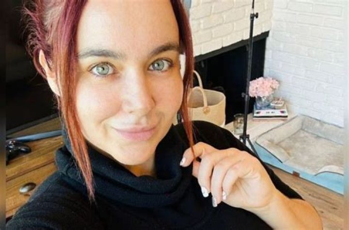 April Clark Height, Weight, Net Worth, Age, Birthday, Wikipedia, Who, Instagram, Biography