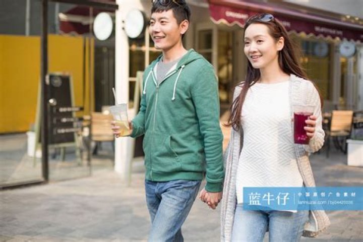 Are Toast And Miyoung Dating? Holding Hands Photos Sparks Rumors