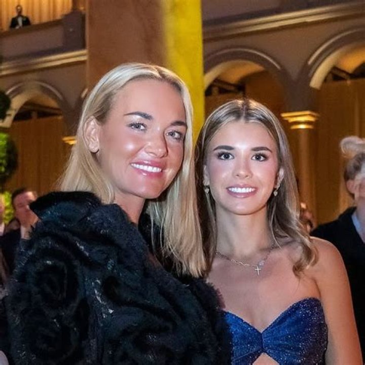 Bo Martynowska – Whois Bo Martynowska Boyfriend? Age, Bio, Wiki, Net Worth, Movies, Family, Ethnicity, News &amp; Career