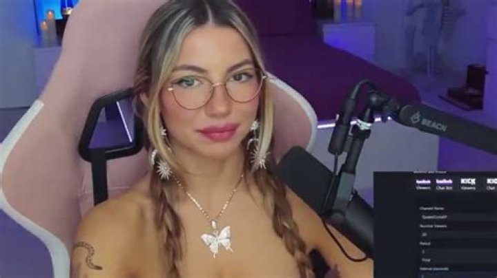 Chica (Maria Lopez) – Is Twitch Streamer Chica married or not? Age, Bio, Wiki, Career, Net Worth, YouTube &amp; Facts