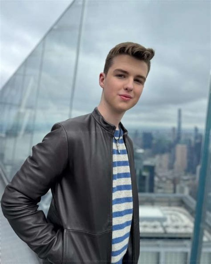 Chris Armitage Height, Weight, Net Worth, Age, Birthday, Wikipedia, Who, Nationality, Biography