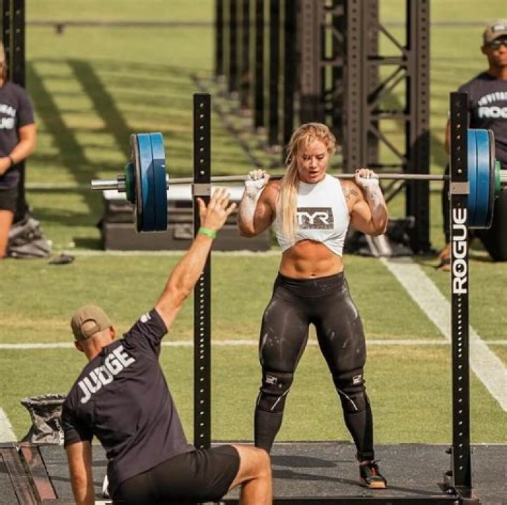 Dani Speegle – American Fitness Instructor &amp; CrossFit Athlete | Age, Biography, Wiki, Career, Body Measurements, Husband &amp; Social Media Accounts