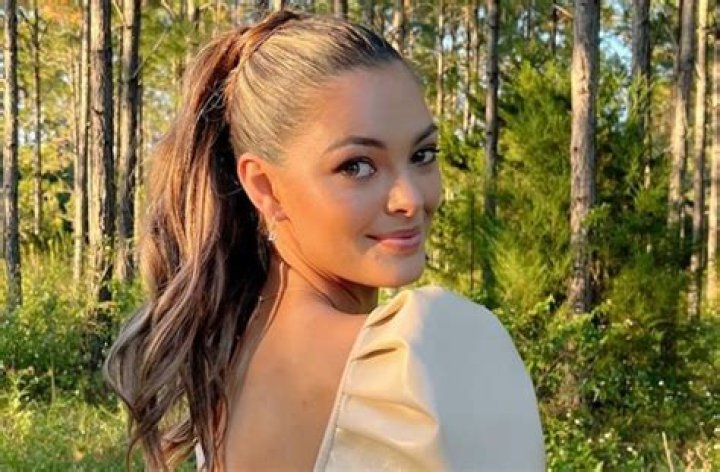 Demi-Leigh Tebow in Bathing Suit is "Grateful" — Celebwell