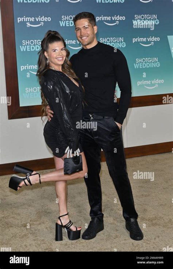 Dom Fenison Height, Weight, Net Worth, Age, Birthday, Wikipedia, Who, Nationality, Biography