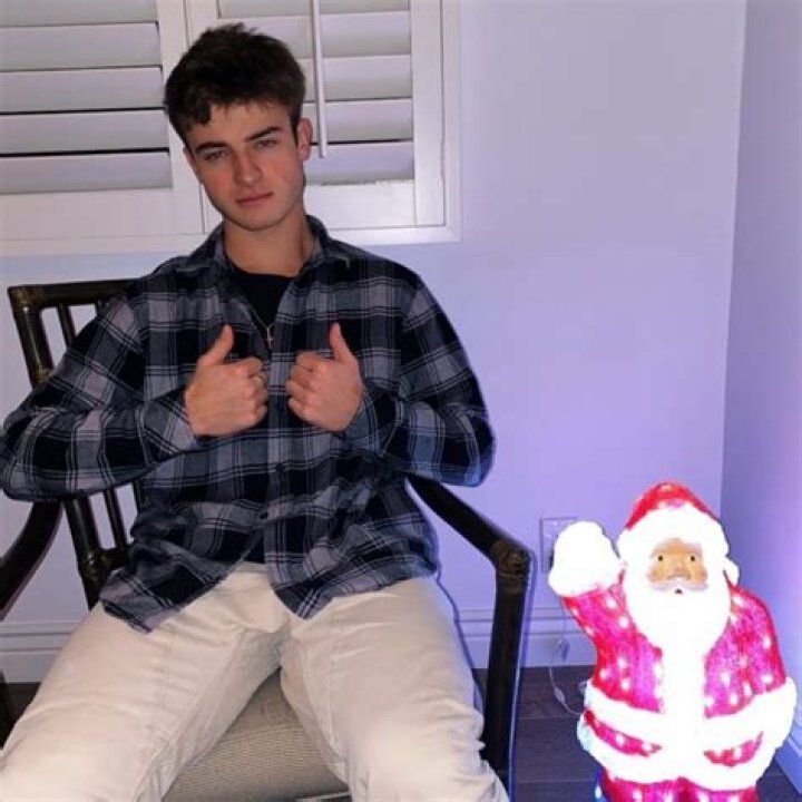 Gibby Height, Weight, Net Worth, Age, Birthday, Wikipedia, Who, Instagram, Biography