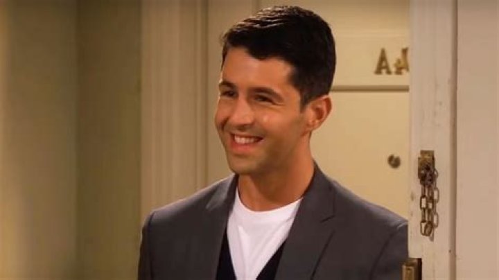 
How Much Money Does Josh Peck Make? Latest Income Salary
