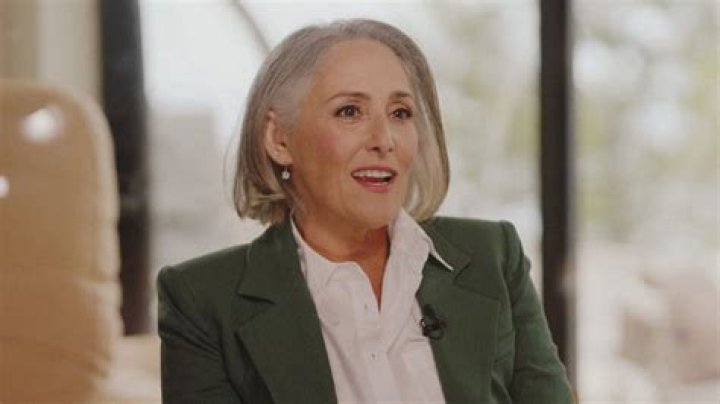 Is Kari Lake Related To Ricki Lake? Here’s What We Know About The American Politician