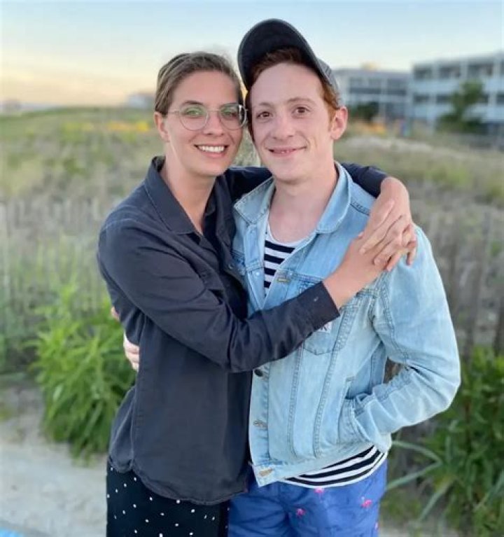 Lilly Jay – Why did Lilly Jay and Ethan Slater Divorced? | Age, Biography, Wiki, Career, Net Worth, Relationship &amp; Facts