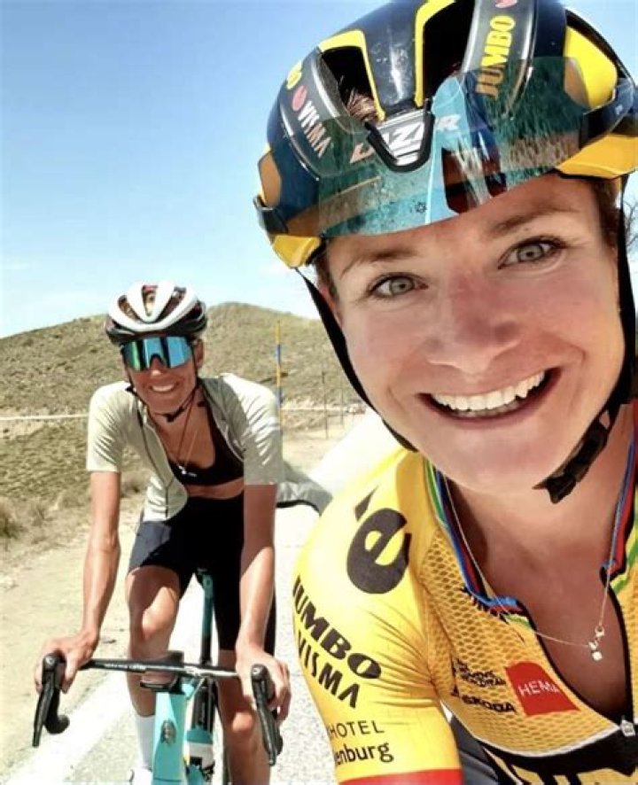 Marianne Vos Partner Moniek Tenniglo, Cyclist Husband and Family Facts