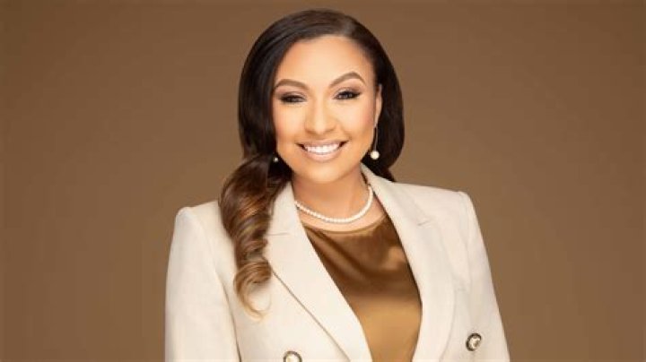 Married At First Sight Expert Dr Pia Holec Partner Is Equally Famous As A Sports Anchor