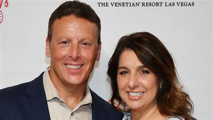 Mary Sciarrone- Is Mary from Cake Boss still married? Net Worth, Age, Height, Husband, Ethnicity and Wiki!