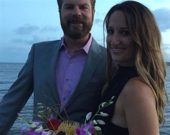 Mike Finnegan is Married to Wife: Jessa Finnegan. Kids: Michael, Rowan