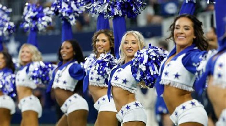 New York Knicks Cheerleader McKenzie Landis Shares “Miami Takeover” Swimsuit Photo