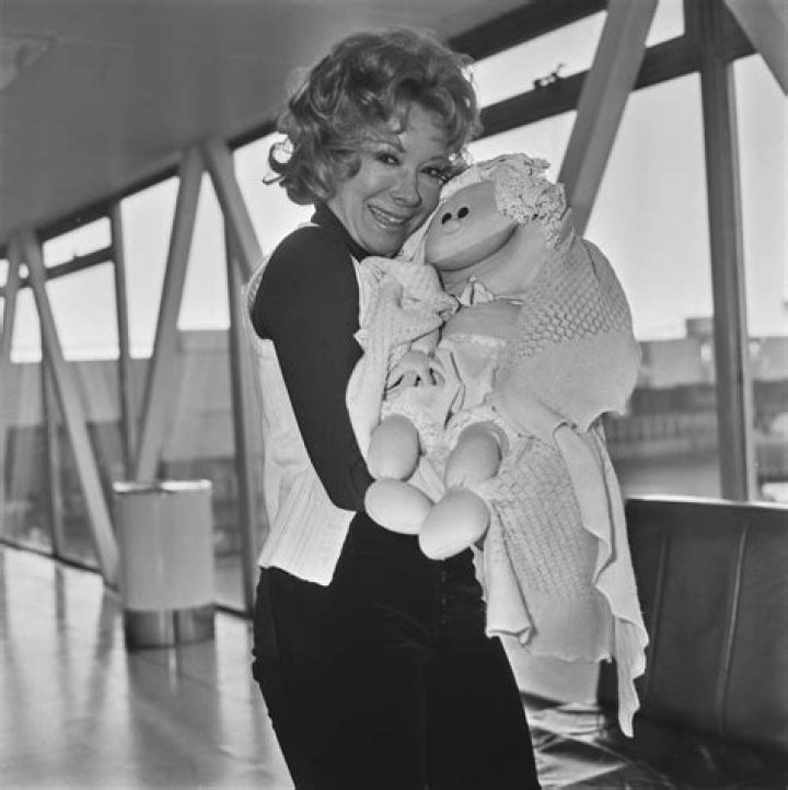 Shari Debenedetti Height, Weight, Net Worth, Age, Birthday, Wikipedia, Who, Nationality, Biography