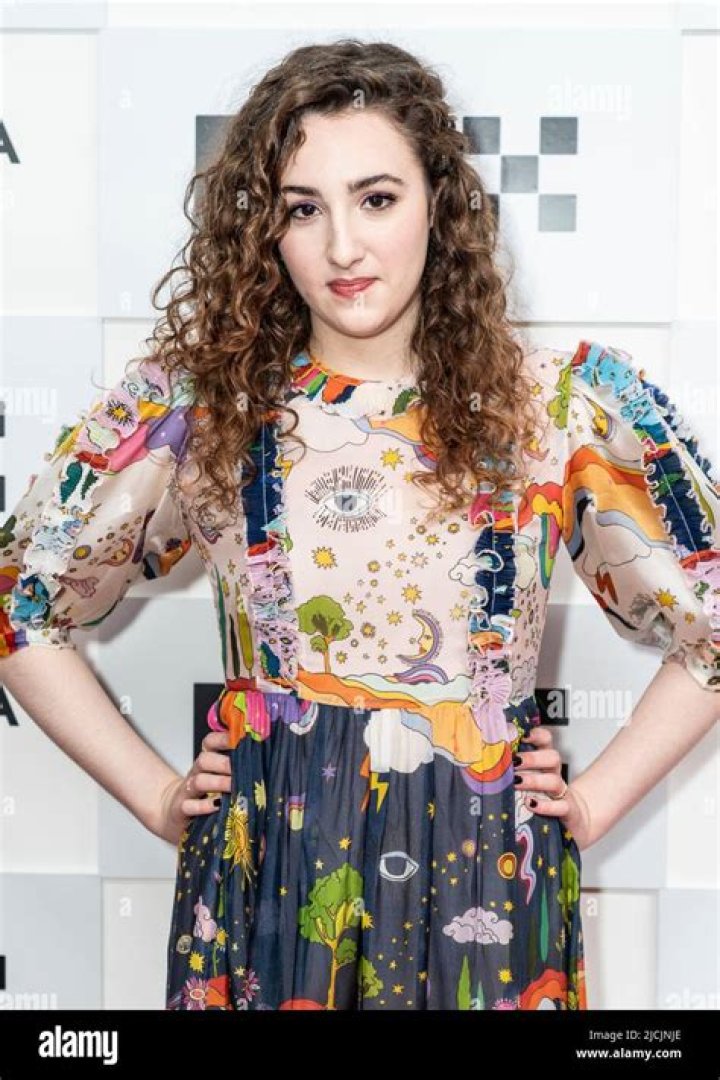 Vanessa Burghardt – Who is Cha Cha Real Smooth’s Star Vanessa? Biography, Wiki, Career, Net Worth, Family, Boyfriend, Ethnicity, Movies, Height &amp; Facts