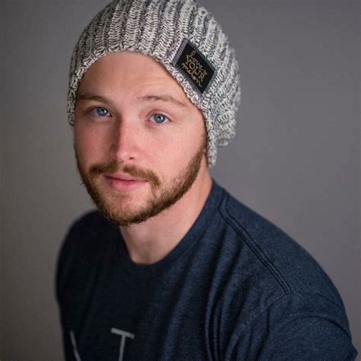 Where is Sterling Knight now? Wife, Age, Height, Net Worth